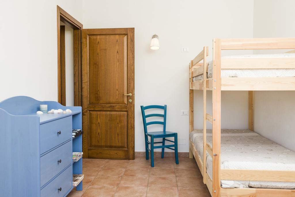 Agriturismo Terre Di Castiglione カスティリオーネ・デッラ・ペスカーイア エクステリア 写真