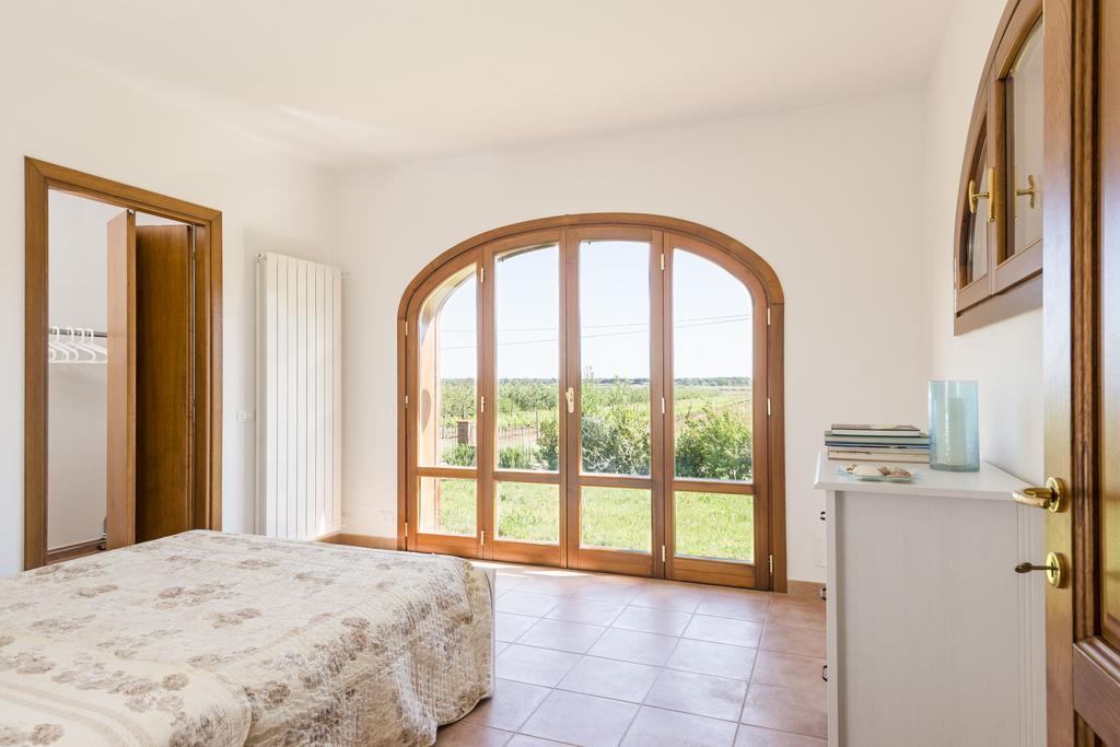 Agriturismo Terre Di Castiglione カスティリオーネ・デッラ・ペスカーイア エクステリア 写真