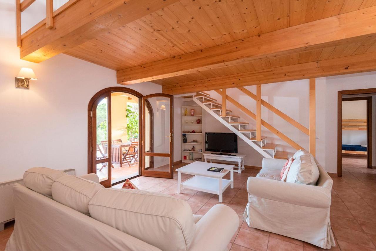 Agriturismo Terre Di Castiglione カスティリオーネ・デッラ・ペスカーイア エクステリア 写真