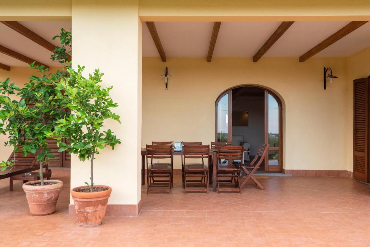 Agriturismo Terre Di Castiglione カスティリオーネ・デッラ・ペスカーイア エクステリア 写真