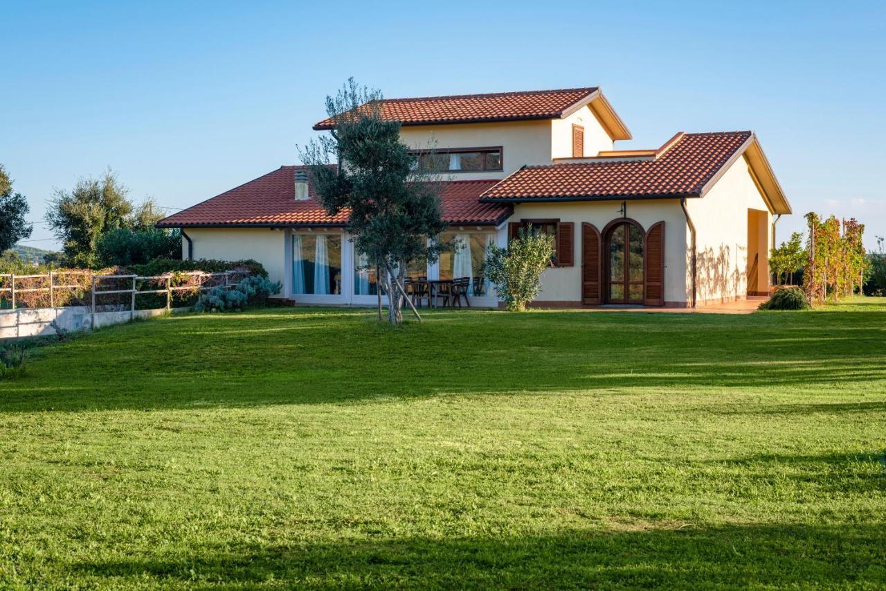 Agriturismo Terre Di Castiglione カスティリオーネ・デッラ・ペスカーイア エクステリア 写真
