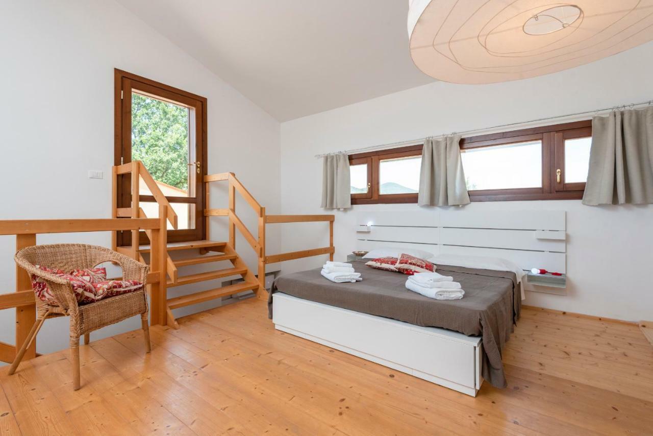 Agriturismo Terre Di Castiglione カスティリオーネ・デッラ・ペスカーイア エクステリア 写真